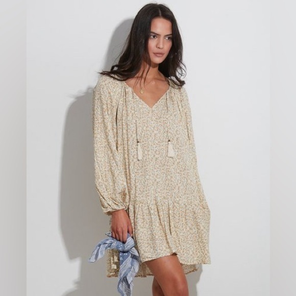Billabong Dresses & Skirts - Billabong NWT Dream Isle Charmer Yellow Floral Dress Size Small Oversized
